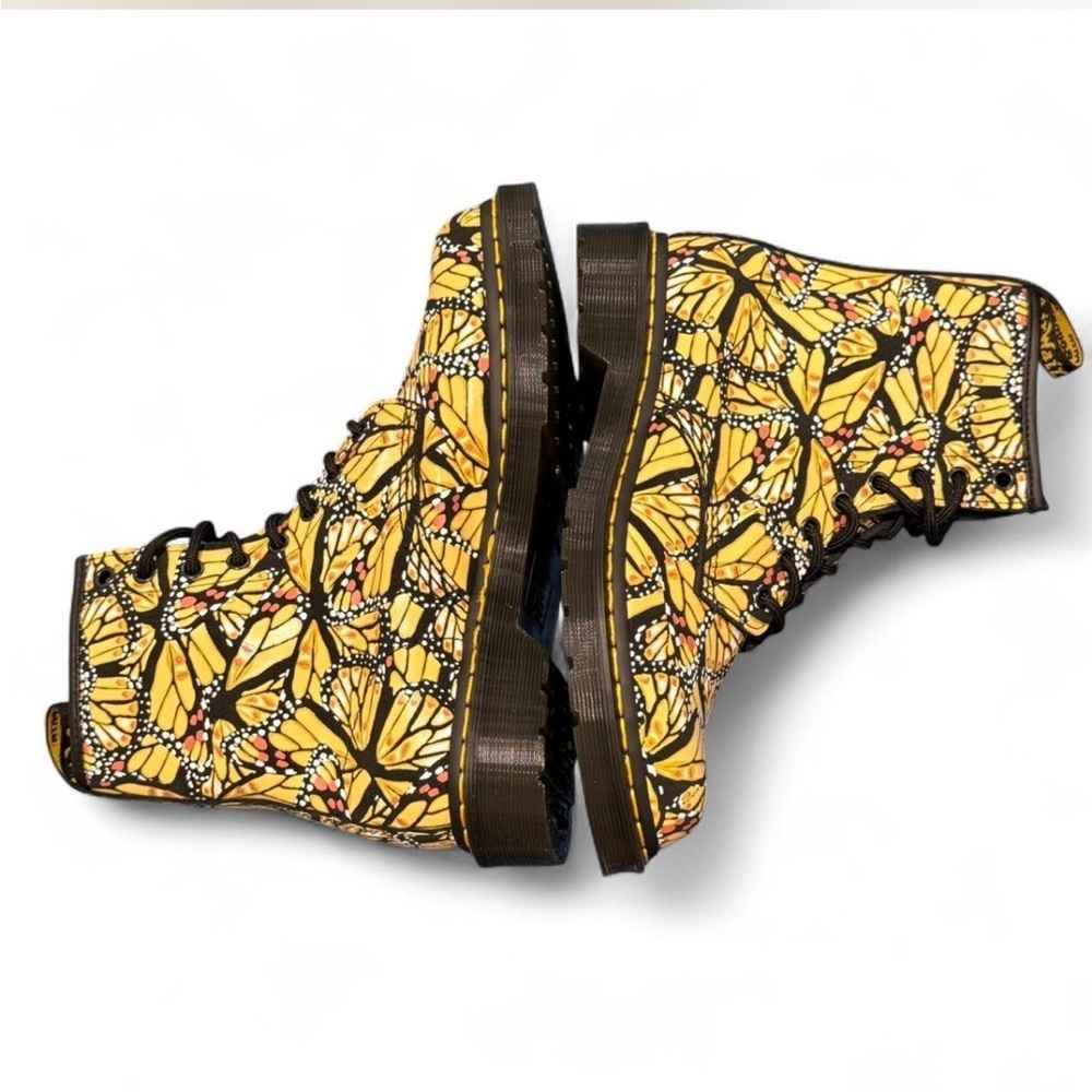 Dr. Martens 1460 Butterfly Print Suede Lace-Up Boots Combat NEW, Retro Fairycore - Picture 5 of 8